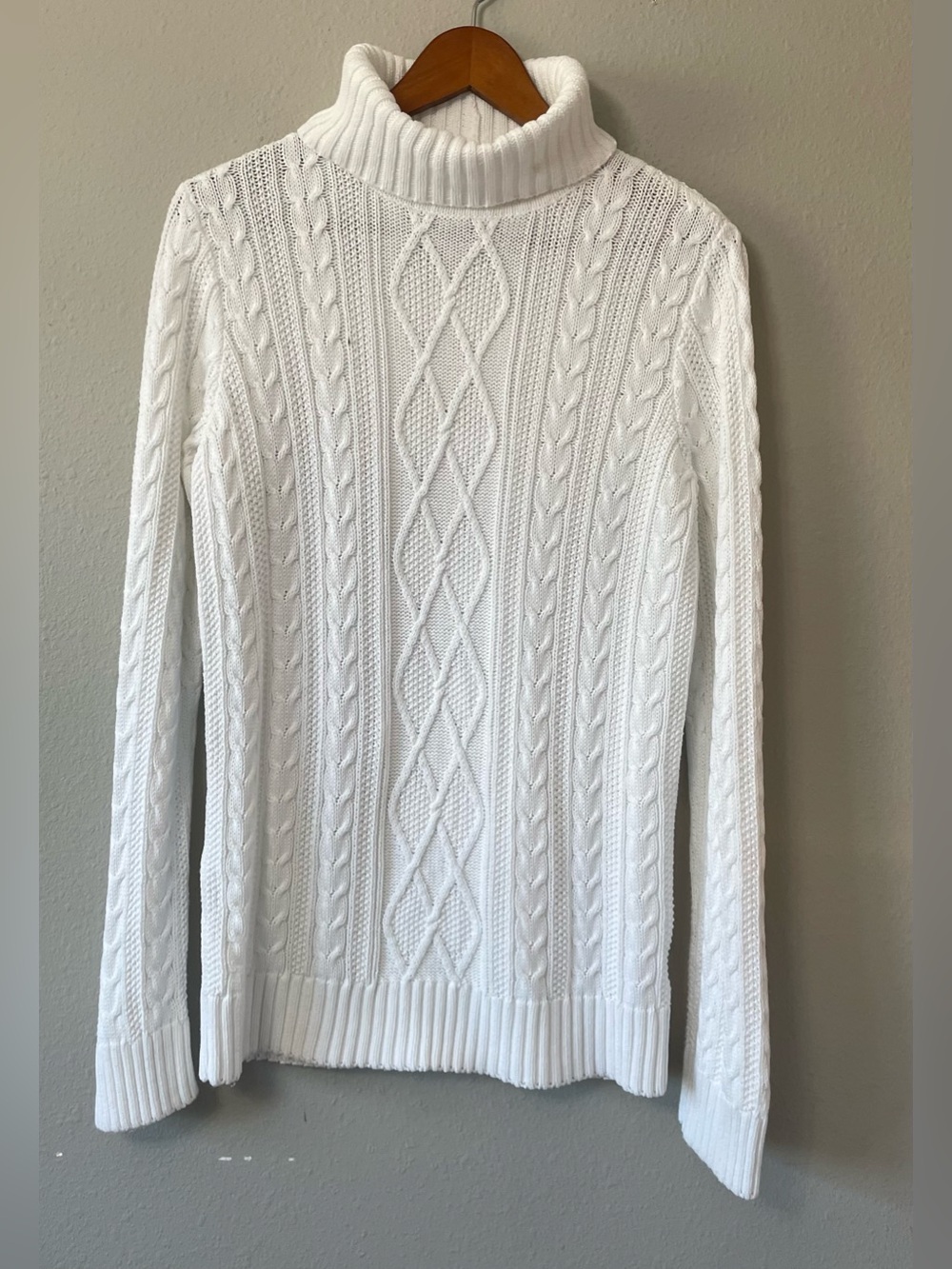 Croft & Barrow Women’s Medium White Cable Knit Turtleneck Sweater - Picture 5 of 6
